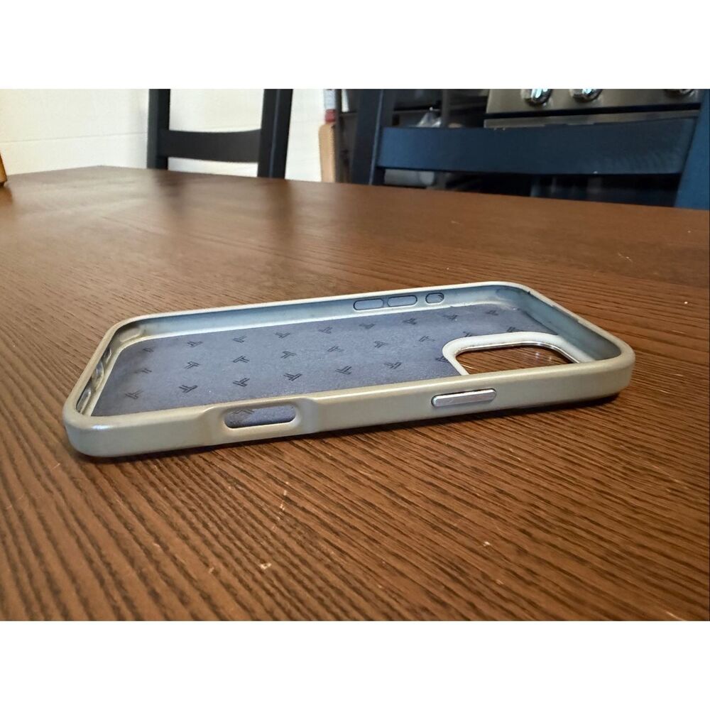 TUMI Aluminum iPhone 16 Pro Max Case - Picture 11 of 11